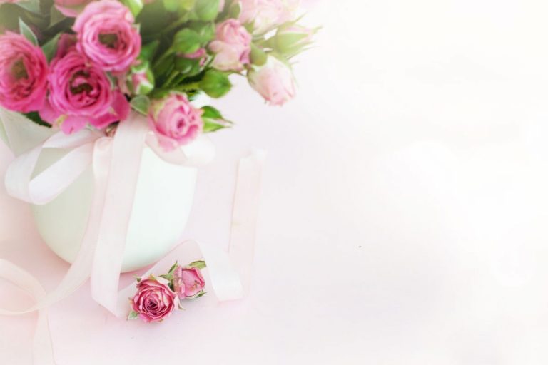gifting flowers
